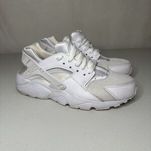 Nike Huarache Run Low White Pure Platinum Shoes Women’s Size 7.5 Youth Size 6